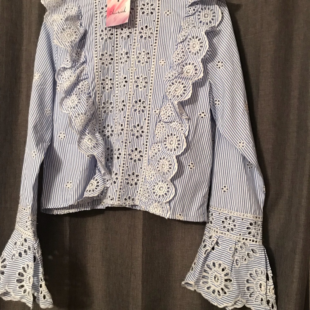 New Cotton Striped Blue Rear Zipper Top. - Picture 2 of 6